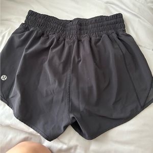lululemon hotty hot high rise shorts